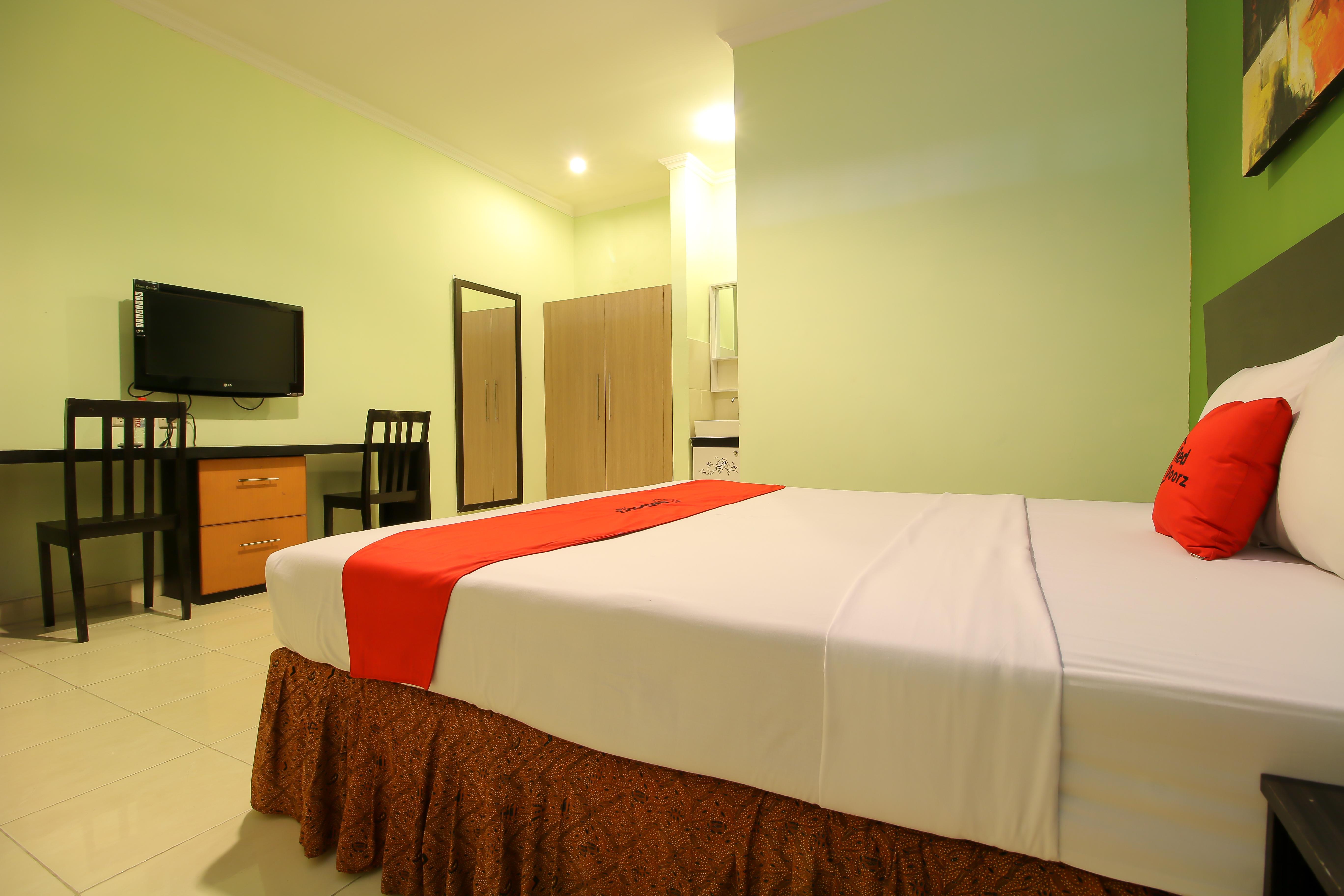 RedDoorz Plus @ Taman Siswa 2 Yogyakarta Exterior foto
