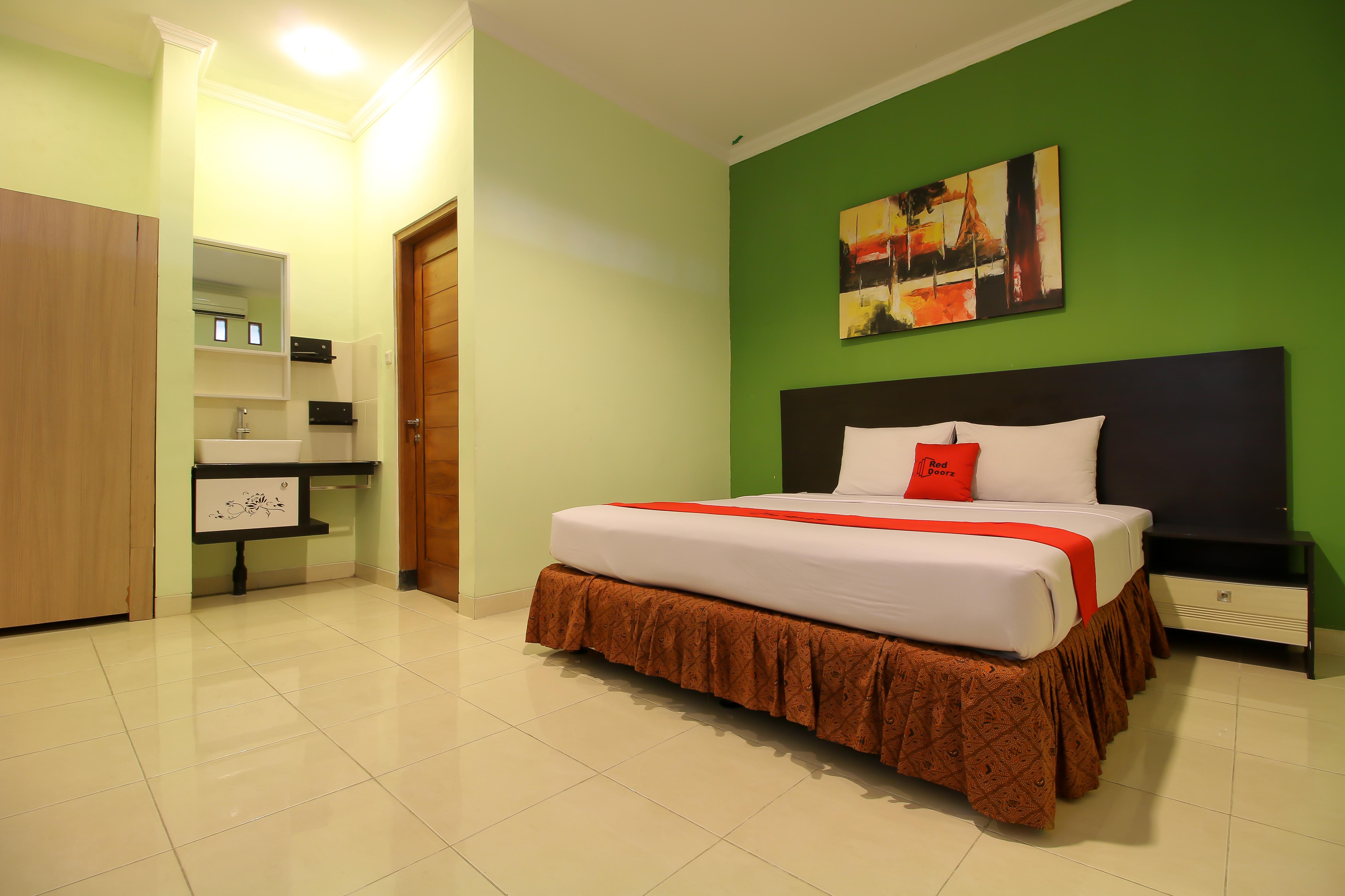 RedDoorz Plus @ Taman Siswa 2 Yogyakarta Exterior foto