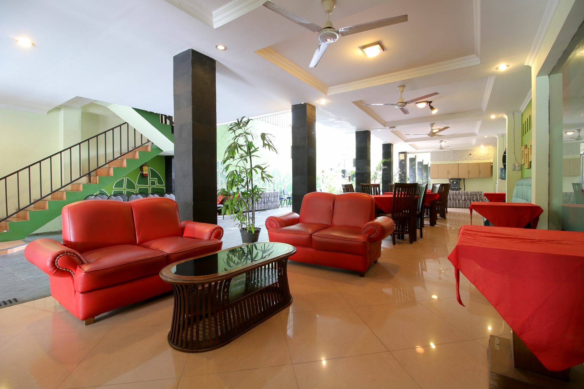 RedDoorz Plus @ Taman Siswa 2 Yogyakarta Exterior foto
